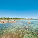 Апарт-отель In Baia De Bahas Golfo Di Маринелла