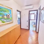 In Baia De Bahas Golfo Di Апарт-отель Маринелла