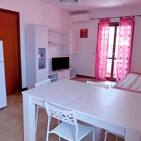 Apartments In Baia De Bahas Golfo Di Marinella Lejlighedshotel 3*