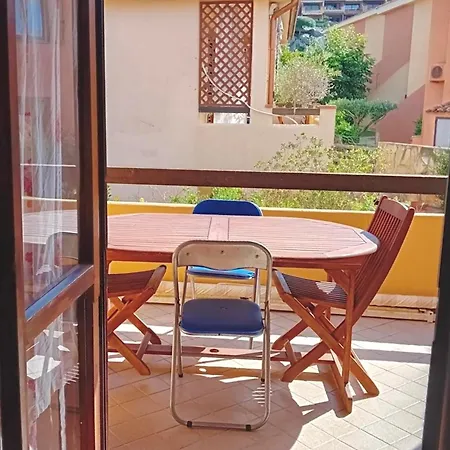 Apartments In Baia De Bahas Golfo Di Marinella Lejlighedshotel 3*
