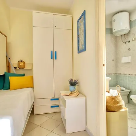 Lejlighedshotel Apartments In Baia De Bahas Golfo Di Marinella Marinella (Sardinia)