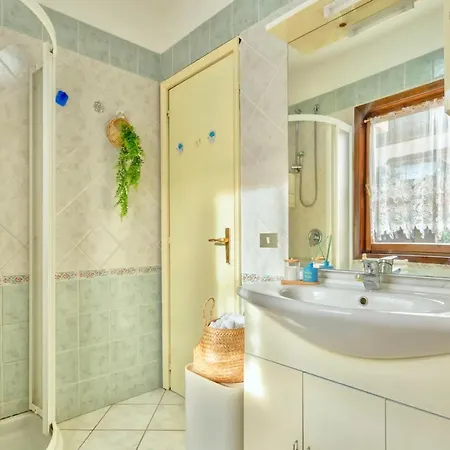 Lejlighedshotel Apartments In Baia De Bahas Golfo Di Marinella 3*