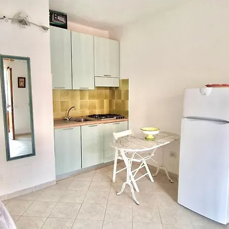 Lejlighedshotel Apartments In Baia De Bahas Golfo Di Marinella