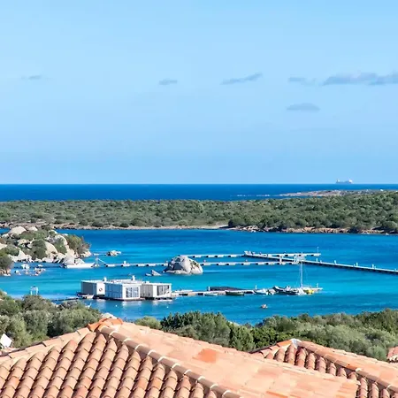 Ξενοδοχείο με διαμερίσματα In Baia De Bahas Golfo Di