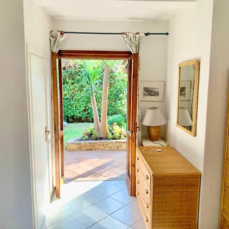 Appart hôtel In Baia De Bahas Golfo Di 3*